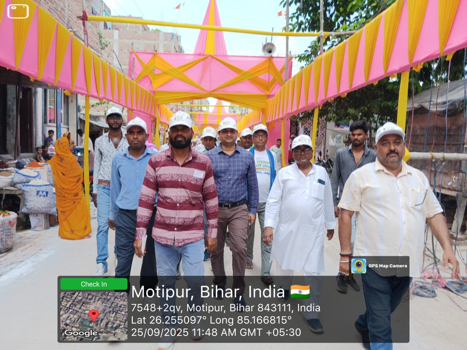 Medical students in laboratory